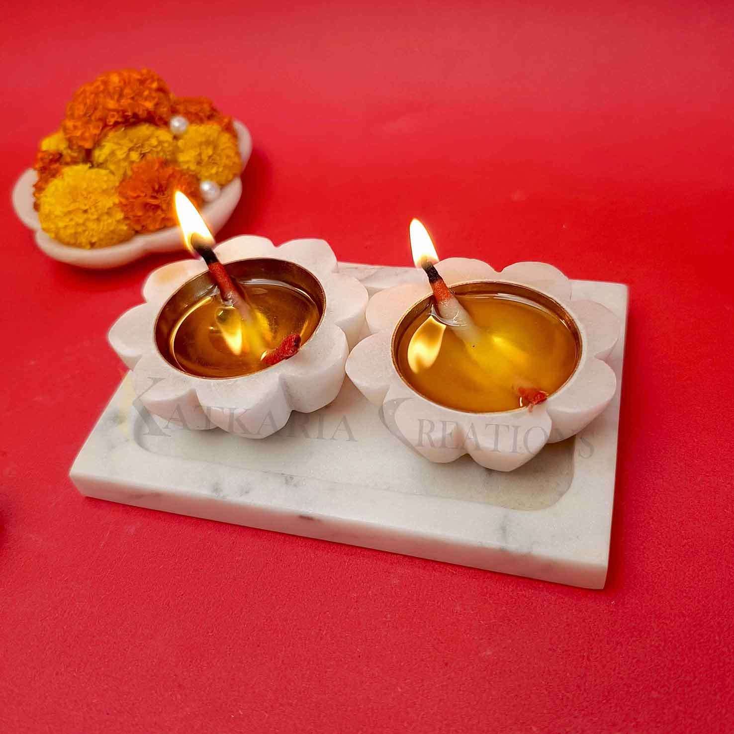 Marble Floral Diya Set With Tray