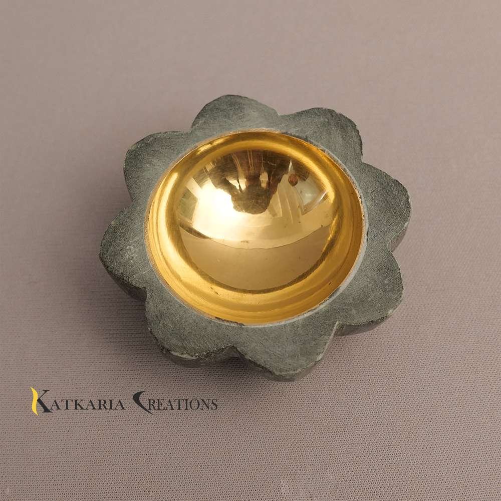 Paleva  Diya for Pooja for Temple & Festival Decor